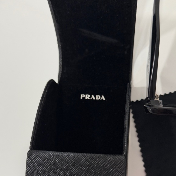 Prada Women's Black Sunglasses - Picture 6 of 7